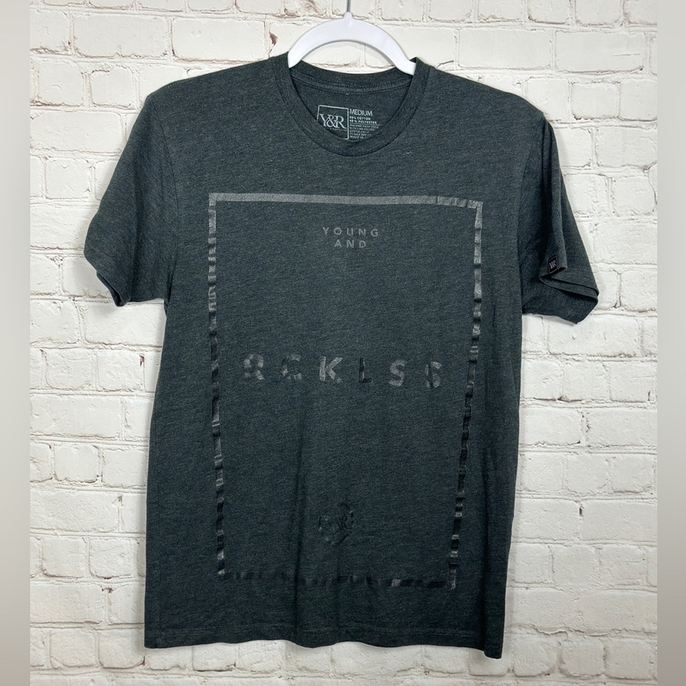 Y&R Young & Reckless men's short sleeve graphic shirt, sz M, GUC